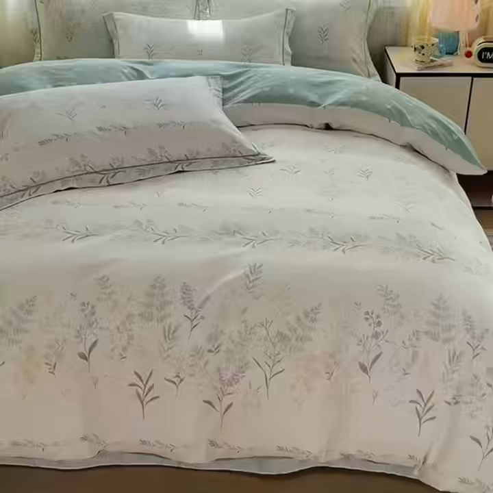 91家纺网 家纺一手货源 找家纺 美织缘家纺 2026直播爆款一字绣吊边床单款纯棉全棉四件套印花百分百（喷气高品质） 田园诗篇-米