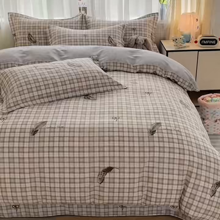 91家纺网 家纺一手货源 找家纺 美织缘家纺 2026直播爆款一字绣吊边床单款纯棉全棉四件套印花百分百（喷气高品质） 洛羽纷飞-咖