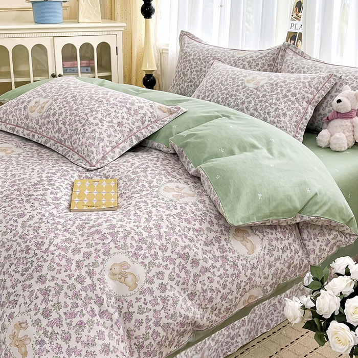 91家纺网 家纺一手货源 找家纺 美织缘家纺 2026直播爆款一字绣吊边床单款纯棉全棉四件套印花百分百（喷气高品质） 粉黛花园-米