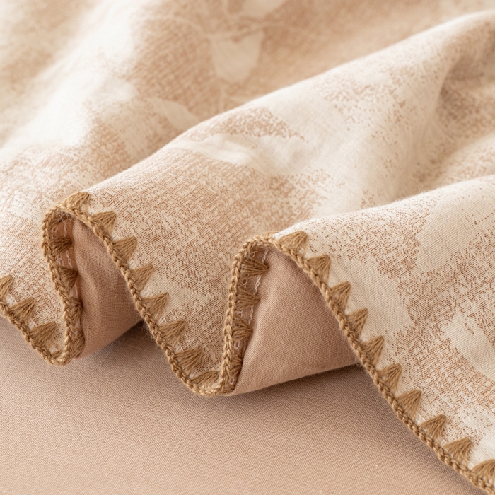 91家纺网 家纺一手货源 找家纺 鸣升家纺 2026春夏新款全棉双层纱大提花夏被夏凉被空调被 香奈花园-咖