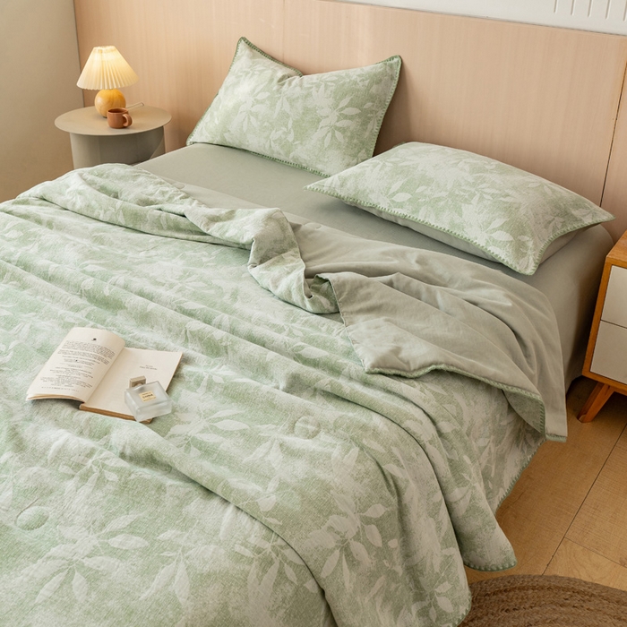 91家纺网 家纺一手货源 找家纺 鸣升家纺 2026春夏新款全棉双层纱大提花夏被夏凉被空调被 香奈花园-绿