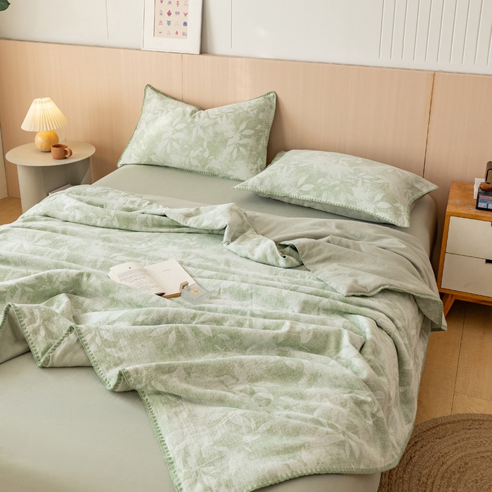 91家纺网 家纺一手货源 找家纺 鸣升家纺 2026春夏新款全棉双层纱大提花夏被夏凉被空调被 香奈花园-绿