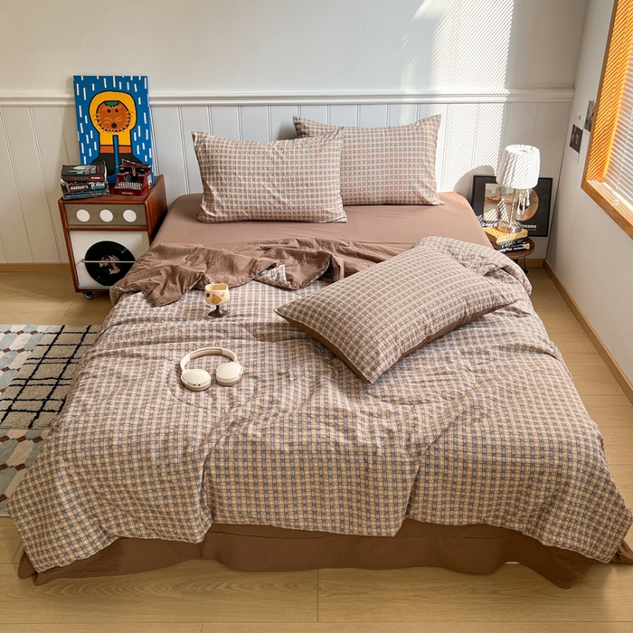 91家纺网 家纺一手货源 找家纺  梵希雅  2026新款泡芙纱夏被四件套简单款 古典格