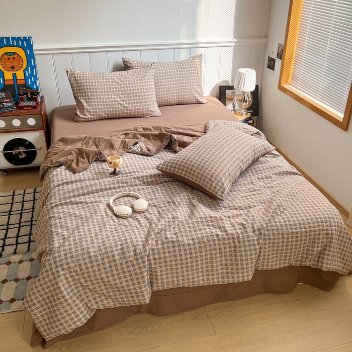 91家纺网 家纺一手货源 找家纺  梵希雅  2026新款泡芙纱夏被四件套简单款 古典格