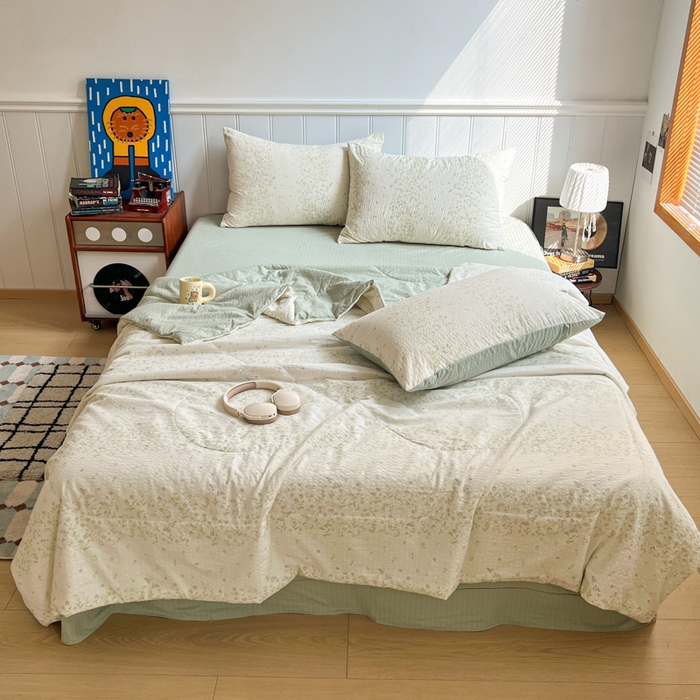 91家纺网 家纺一手货源 找家纺  梵希雅  2026新款泡芙纱夏被四件套简单款 浅夏花信