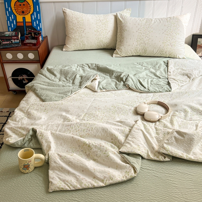 91家纺网 家纺一手货源 找家纺  梵希雅  2026新款泡芙纱夏被四件套简单款 浅夏花信