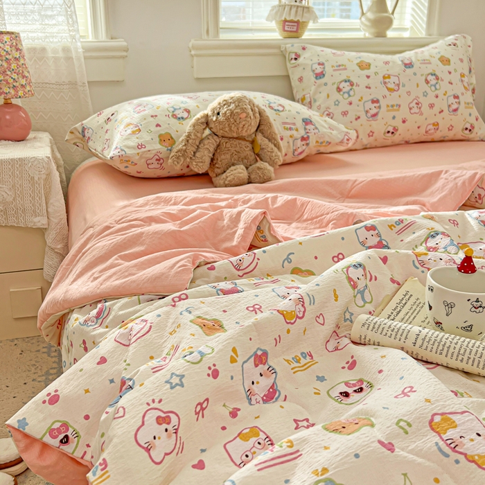 91家纺网 家纺一手货源 找家纺 花伞家居 2026新款皱皱双层纱夏被夏凉被空调被四件套 夏被-快乐小猫