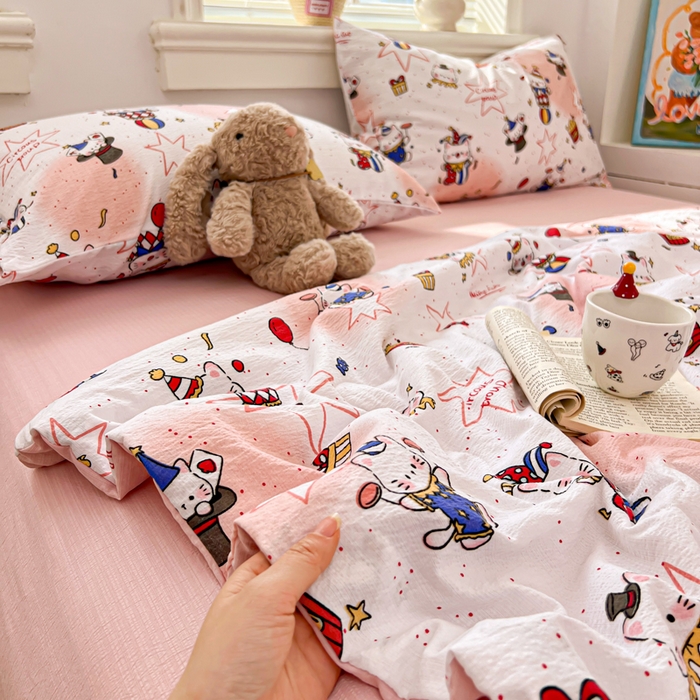 91家纺网 家纺一手货源 找家纺 花伞家居 2026新款皱皱双层纱夏被夏凉被空调被四件套 夏被-马戏团