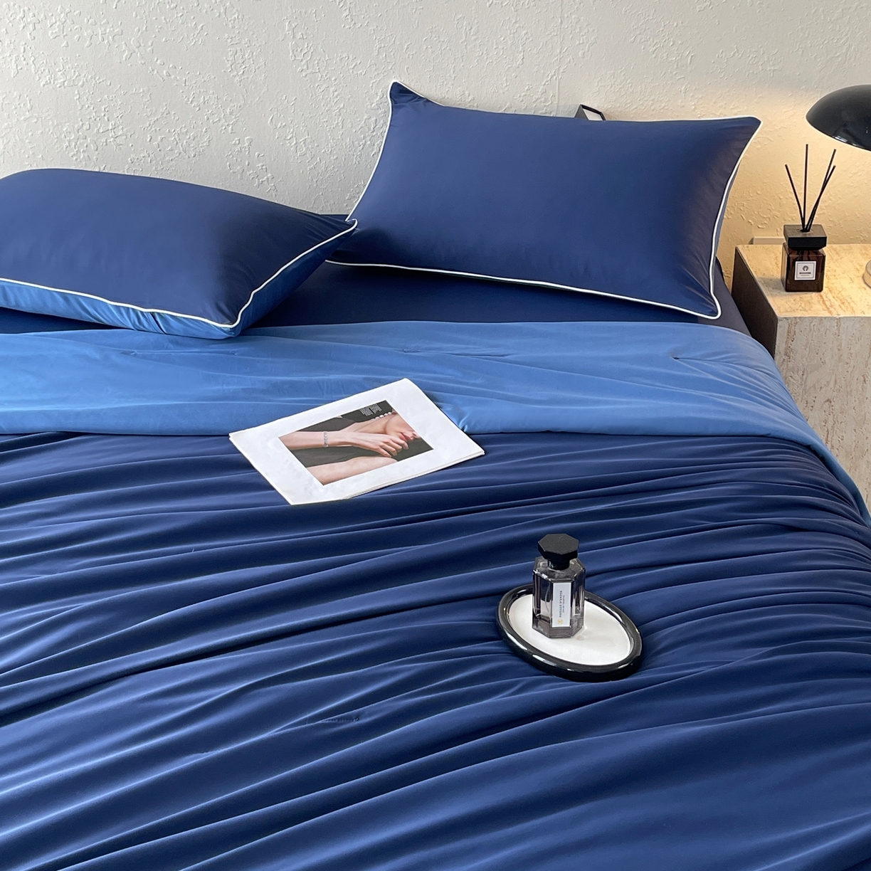 91家纺网 家纺一手货源 找家纺 色鬼布艺高端家居主号 2026新款深睡双面凉感控温被夏被夏凉被空调被现货现发3.0 深睡蓝