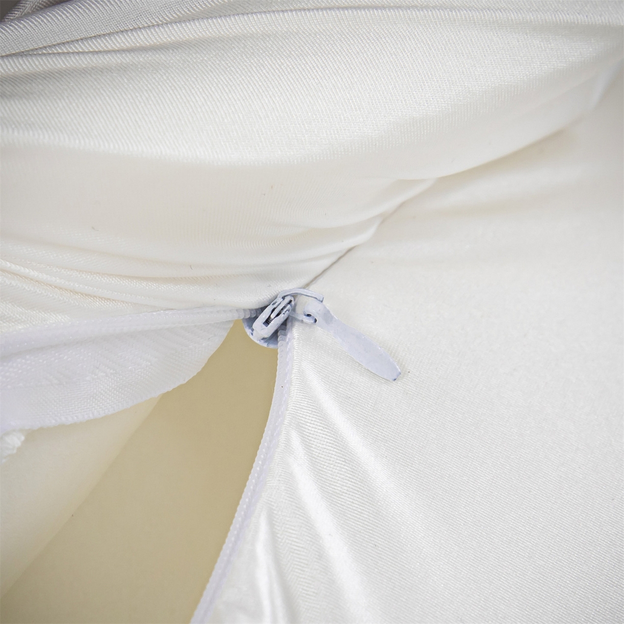 91家纺网 家纺一手货源 找家纺 麦肯锡 2026新款慢回弹云翼枕记忆枕枕头 灰色