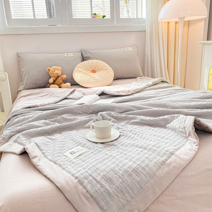 91家纺网 家纺一手货源 找家纺 鸣升家纺 2026新款A类全棉提花皱皱纱夏被100%棉花被空调被 气质灰