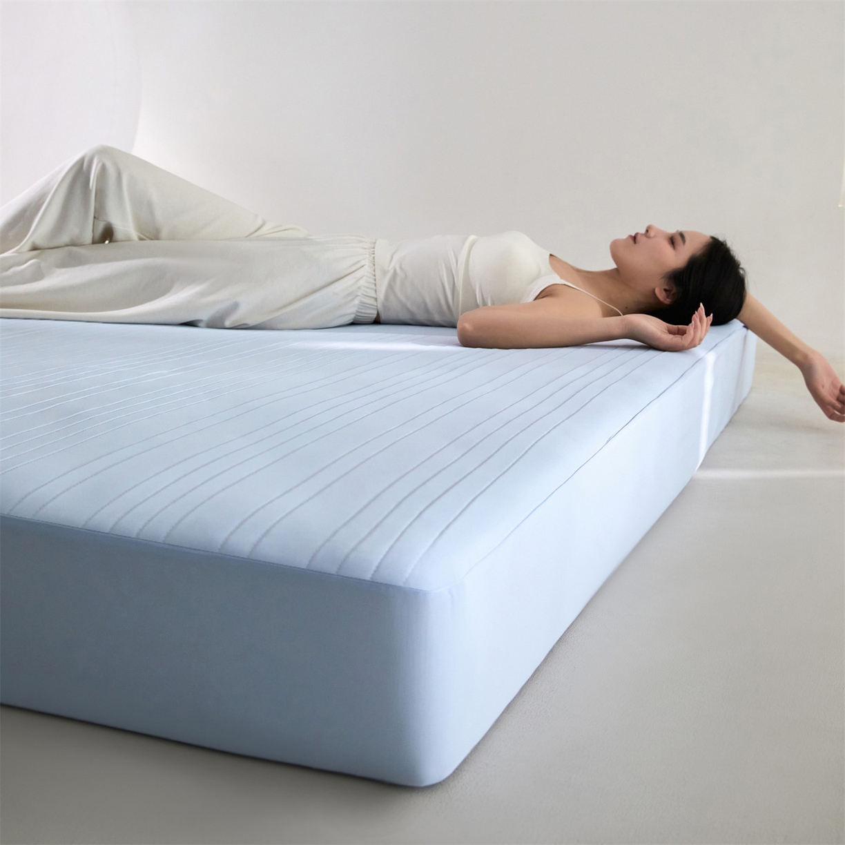 91家纺网 家纺一手货源 找家纺 头等舱 2026新款锦氨A类深睡无胶透气自然凉感床笠软凉席 软凉席-典雅蓝