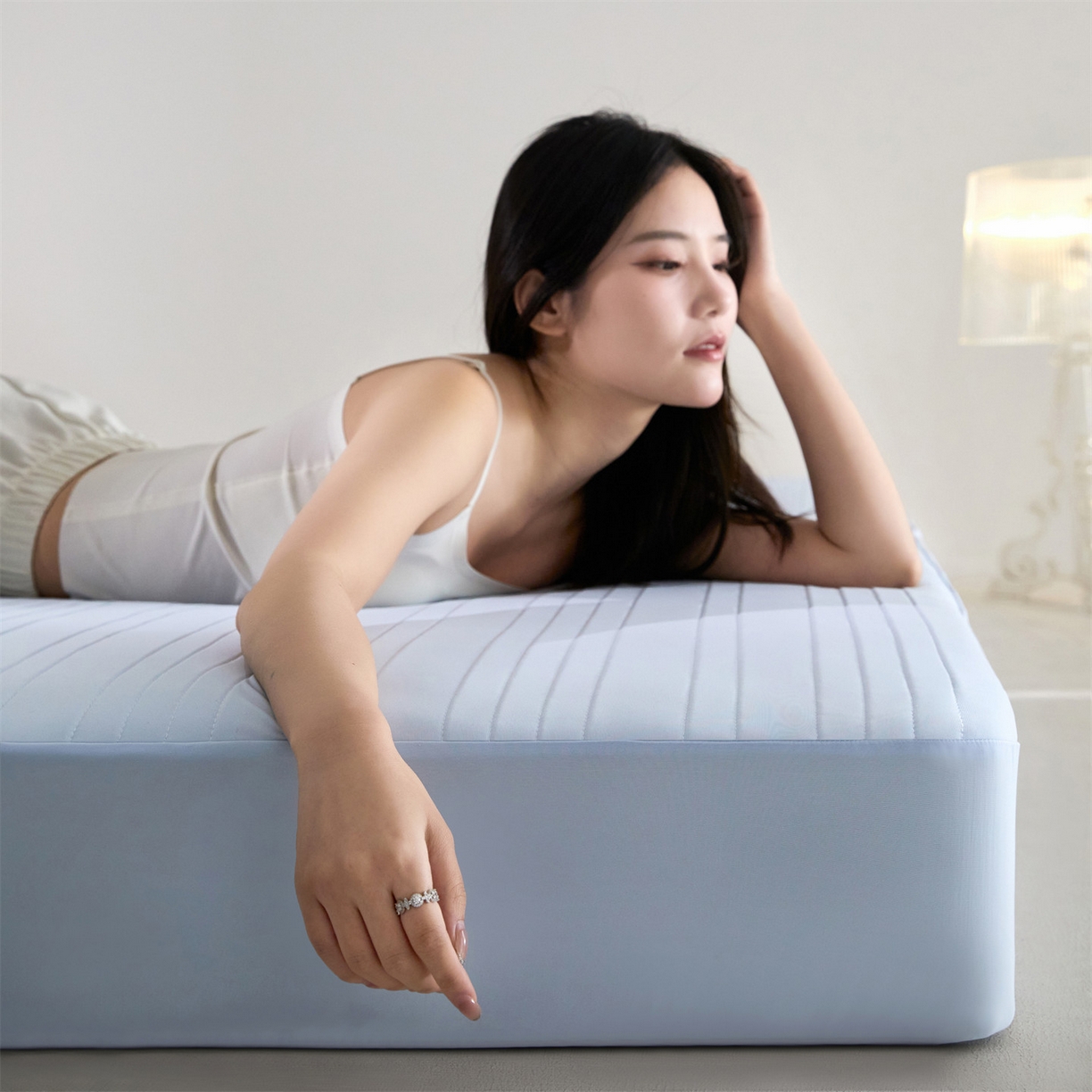 91家纺网 家纺一手货源 找家纺 头等舱 2026新款锦氨A类深睡无胶透气自然凉感床笠软凉席 软凉席-典雅蓝