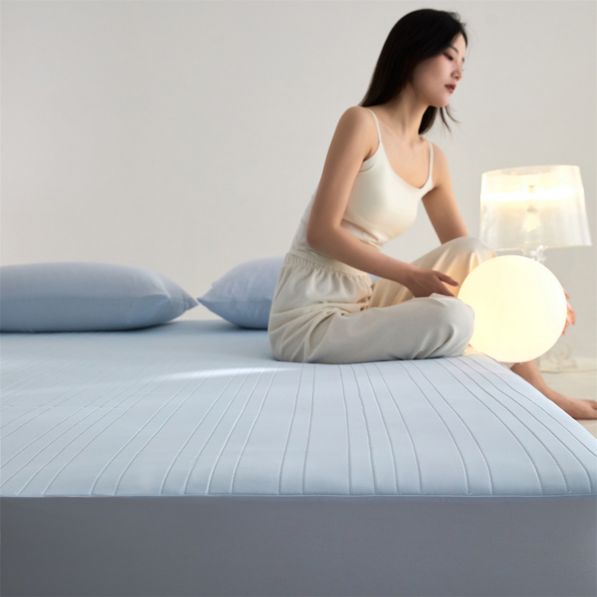 91家纺网 家纺一手货源 找家纺 头等舱 2026新款锦氨A类深睡无胶透气自然凉感床笠软凉席 软凉席-浅灰蓝