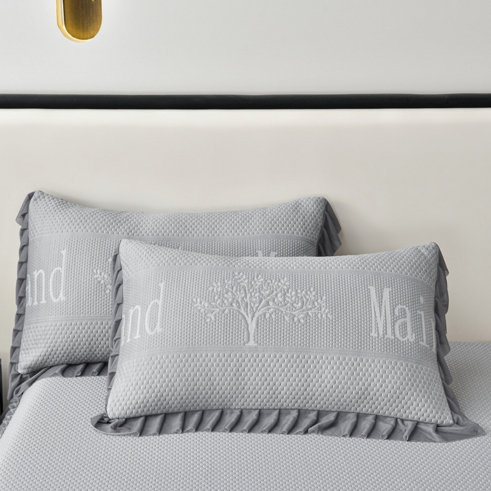 91家纺网 家纺一手货源 找家纺 星窝家纺 2026新款冰豆豆床裙款凉席 灰调树影