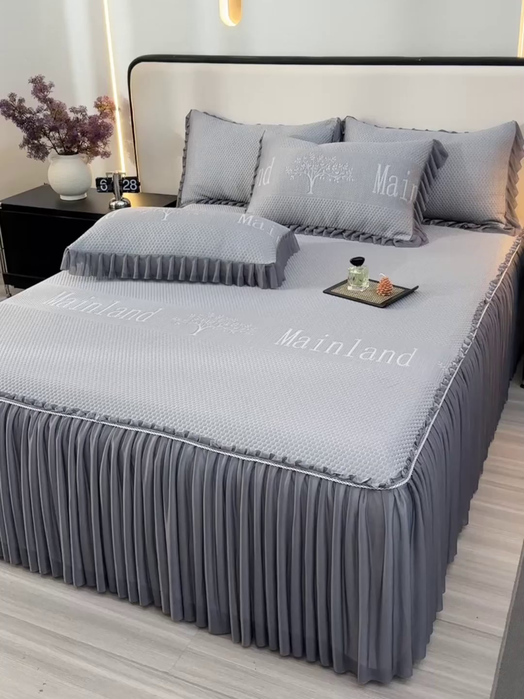 91家纺网 家纺一手货源 找家纺 星窝家纺 2026新款冰豆豆床裙款凉席 灰调树影