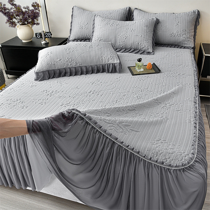 91家纺网 家纺一手货源 找家纺 星窝家纺 2026新款冰豆豆床裙款凉席 灰枝凝香