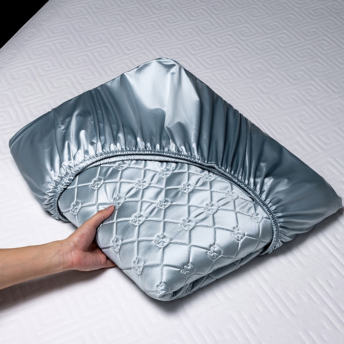 91家纺网 家纺一手货源 找家纺 阿那亚 2026新款冰萃凉感硅胶凉席三件套夏被四件套 冰月蓝