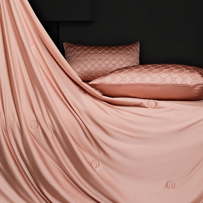 91家纺网 家纺一手货源 找家纺 阿那亚 2026新款冰萃凉感硅胶凉席三件套夏被四件套 玫瑰粉