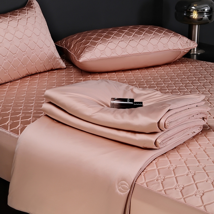 91家纺网 家纺一手货源 找家纺 阿那亚 2026新款冰萃凉感硅胶凉席三件套夏被四件套 玫瑰粉