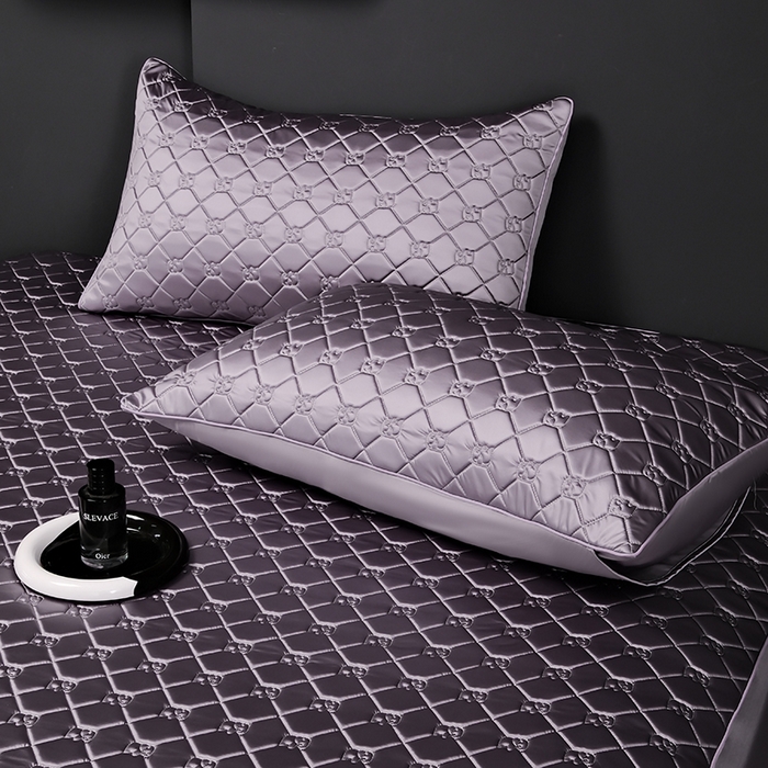 91家纺网 家纺一手货源 找家纺 阿那亚 2026新款冰萃凉感硅胶凉席三件套夏被四件套 凝夜紫