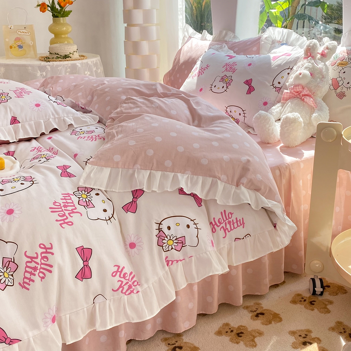 91家纺网 家纺一手货源 找家纺 玉元坊 2026新款三丽鸥正版授权凯蒂KT猫儿童卡通全棉纯棉床单床笠床裙花边被套三四件套 雏菊kt 花边款