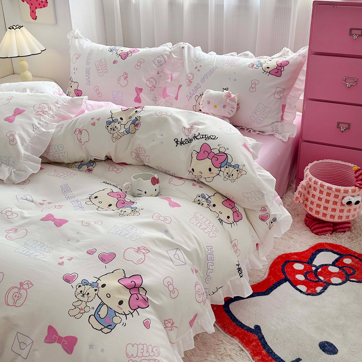 91家纺网 家纺一手货源 找家纺 玉元坊 2026新款三丽鸥正版授权凯蒂KT猫儿童卡通全棉纯棉床单床笠床裙花边被套三四件套 凯蒂小熊 花边款