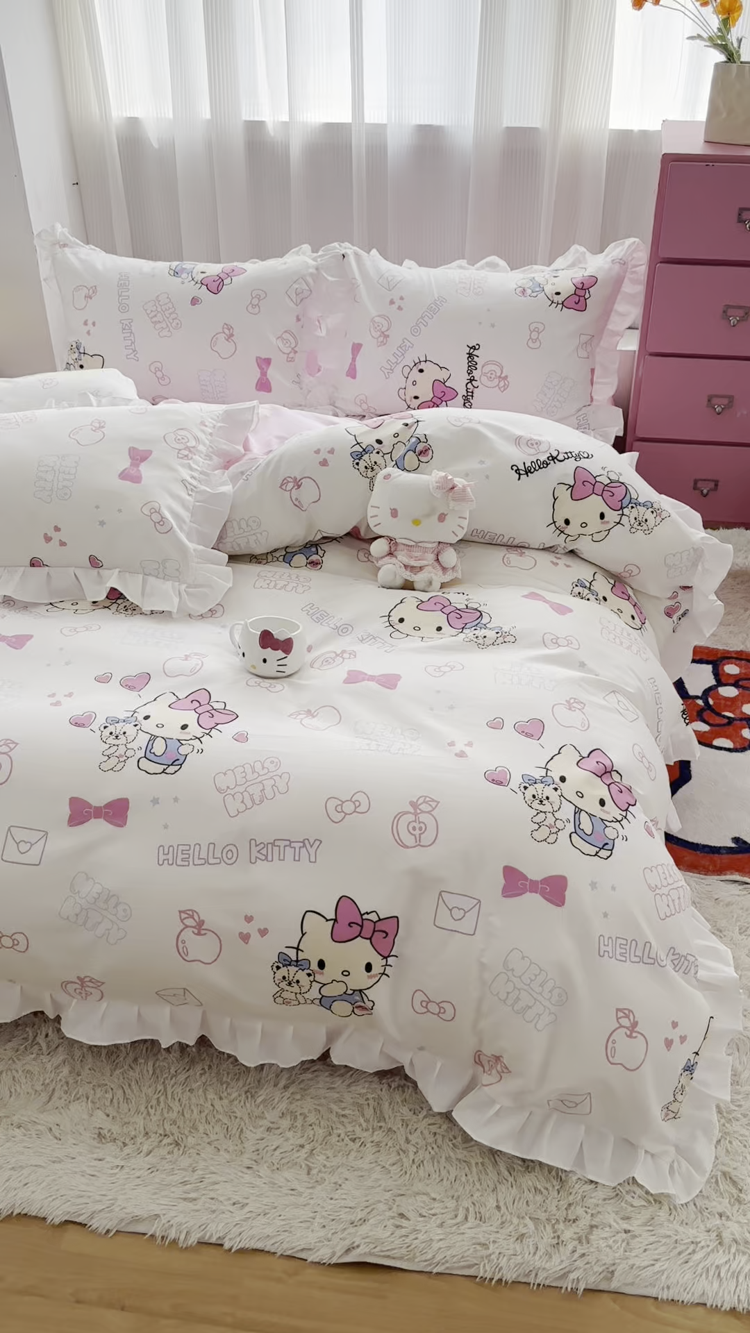 91家纺网 家纺一手货源 找家纺 玉元坊 2026新款三丽鸥正版授权凯蒂KT猫儿童卡通全棉纯棉床单床笠床裙花边被套三四件套 凯蒂小熊 花边款