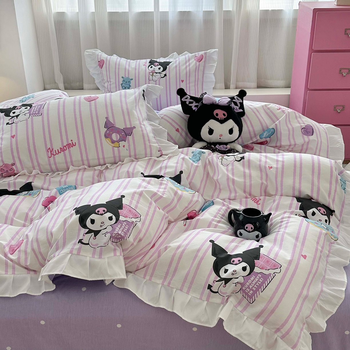 91家纺网 家纺一手货源 找家纺 玉元坊 2026新款三丽鸥正版授权库洛米儿童卡通全棉纯棉床单床笠床裙花边被套三四件套 库洛米条纹-白花边款