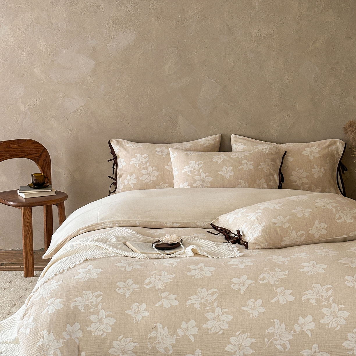 91家纺网 家纺一手货源 找家纺 爱丽丝 2026新款云树里包边系带棉麻四件套 锦禾长安