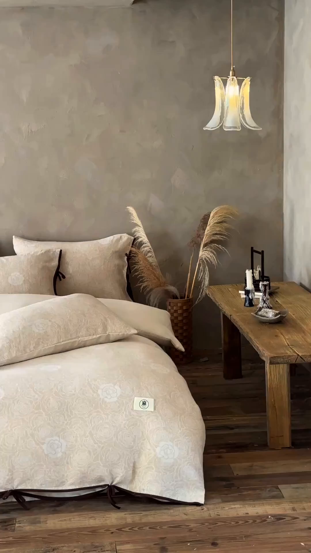 91家纺网 家纺一手货源 找家纺 爱丽丝 2026新款云树里包边系带棉麻四件套 山茶不芜