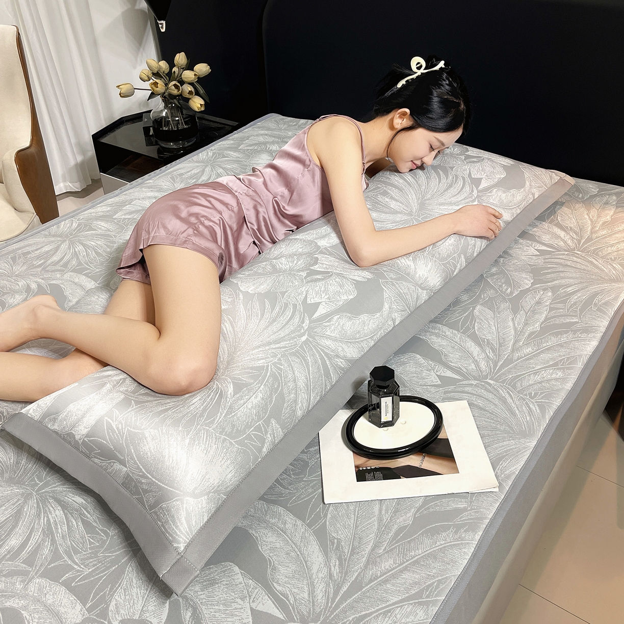 91家纺网 家纺一手货源 找家纺 芯宜佳 2026新款A类凉感中分子冰丝双人枕套枕套单件 秘境-灰