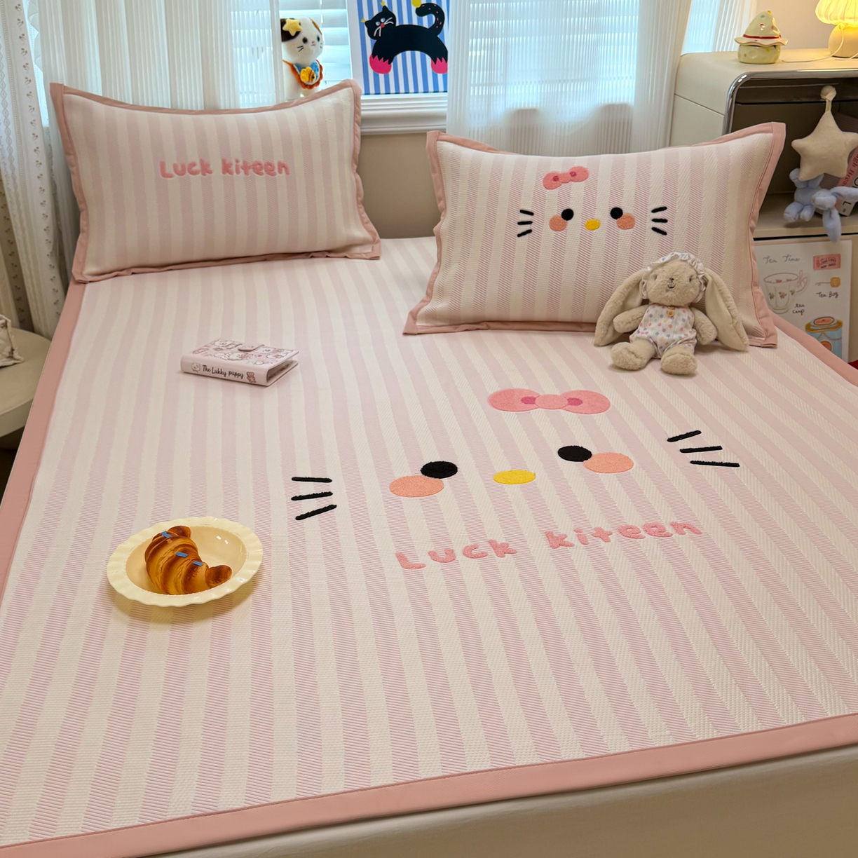 91家纺网 家纺一手货源 找家纺 （总）懒猫家纺 2026新款好运猫毛巾绣PE凉感中分子床席床笠凉席席子