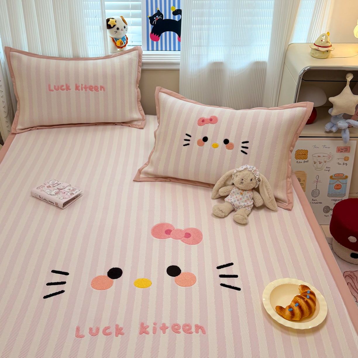 91家纺网 家纺一手货源 找家纺 （总）懒猫家纺 2026新款好运猫毛巾绣PE凉感中分子床席床笠凉席席子