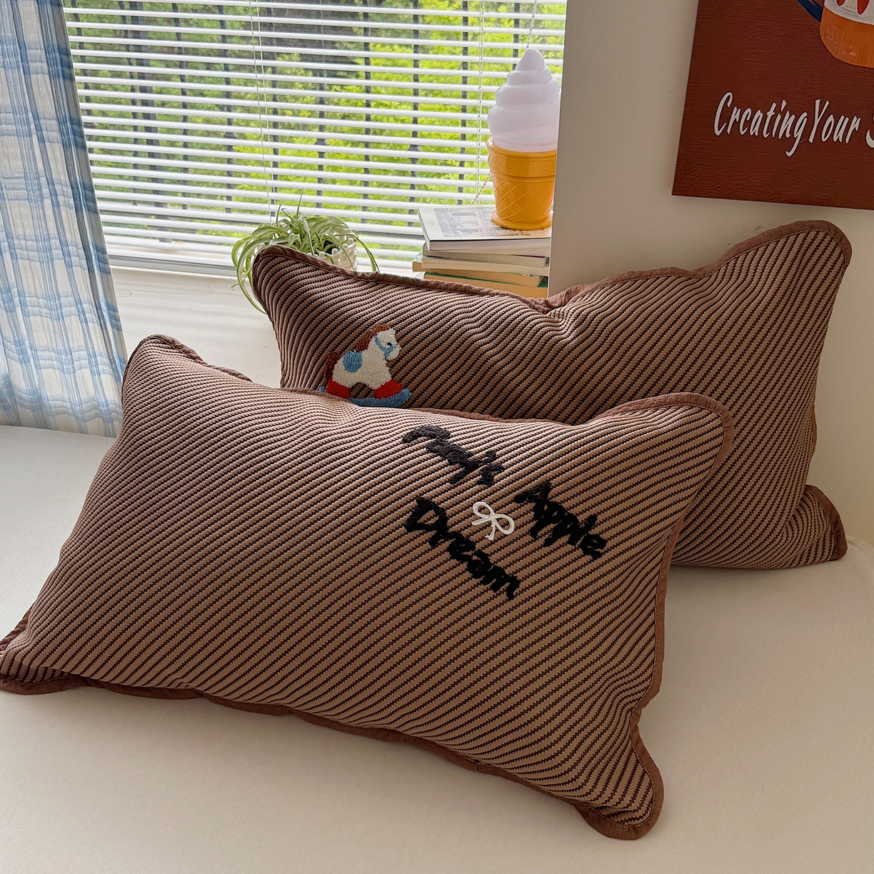 91家纺网 家纺一手货源 找家纺 顾里家纺 2026新款Pe凉感仿冰藤软席凉席三件套 苹果木马