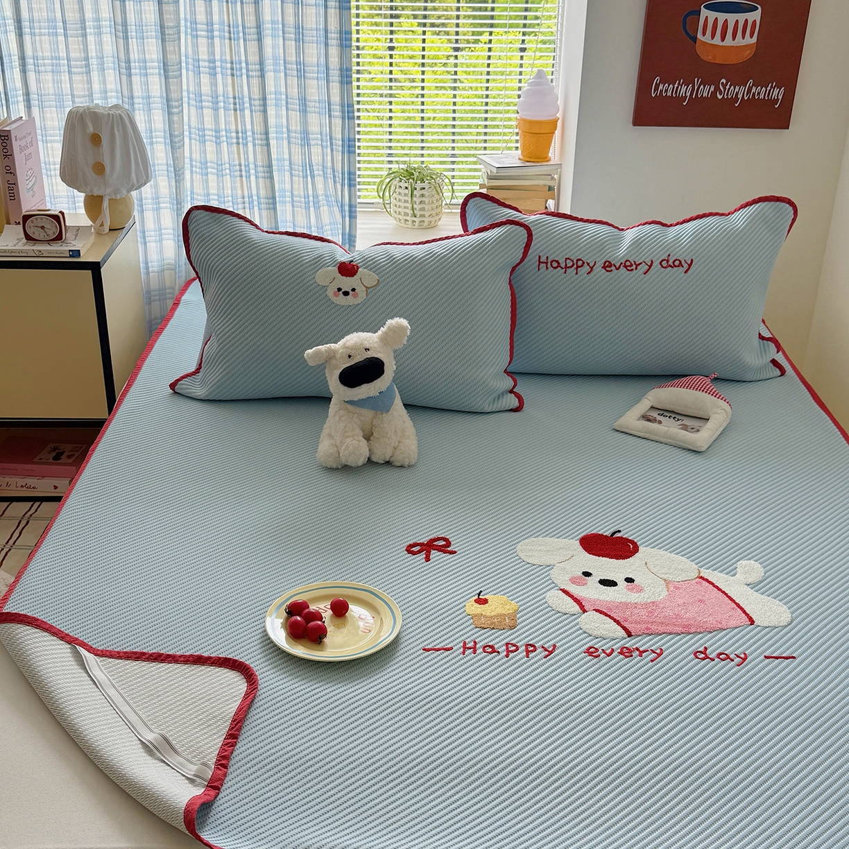 91家纺网 家纺一手货源 找家纺 顾里家纺 2026新款Pe凉感仿冰藤软席凉席三件套 苹果趴熊