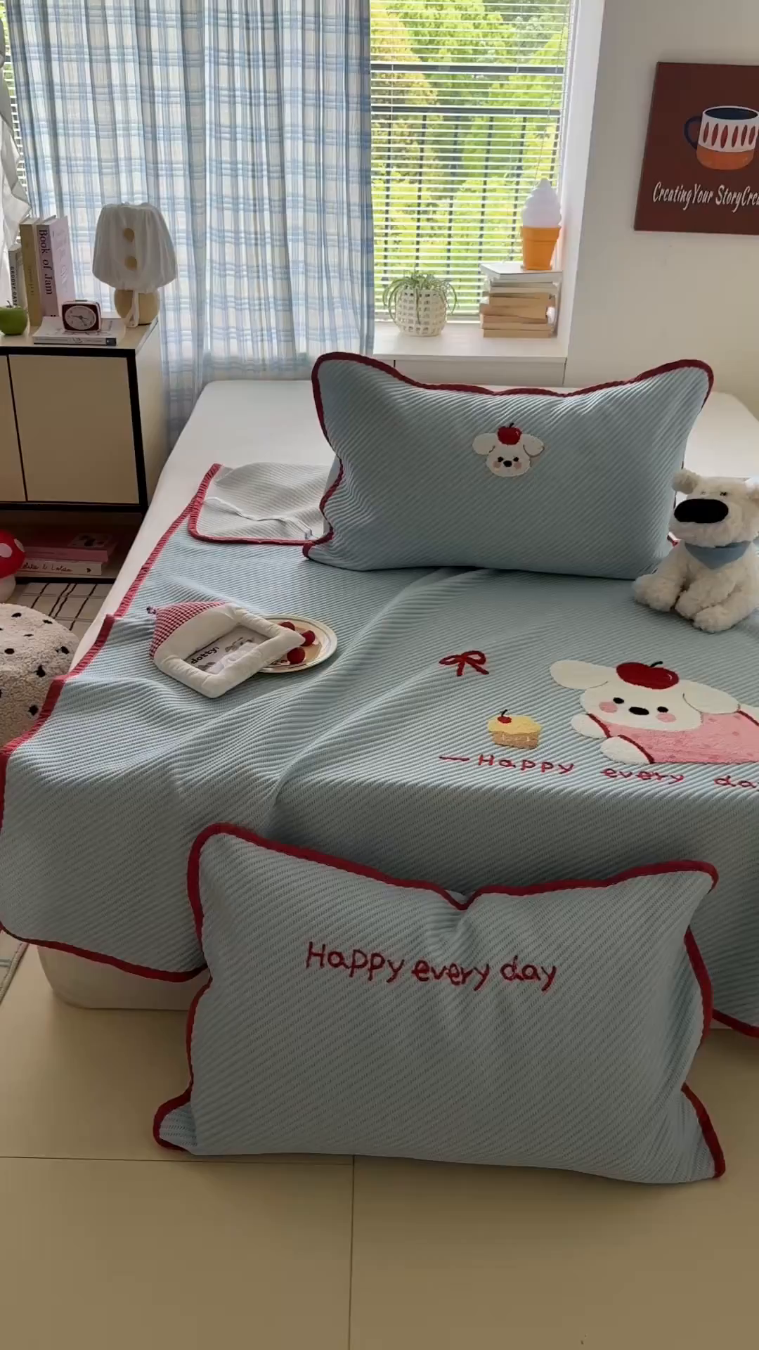 91家纺网 家纺一手货源 找家纺 顾里家纺 2026新款Pe凉感仿冰藤软席凉席三件套 苹果趴熊