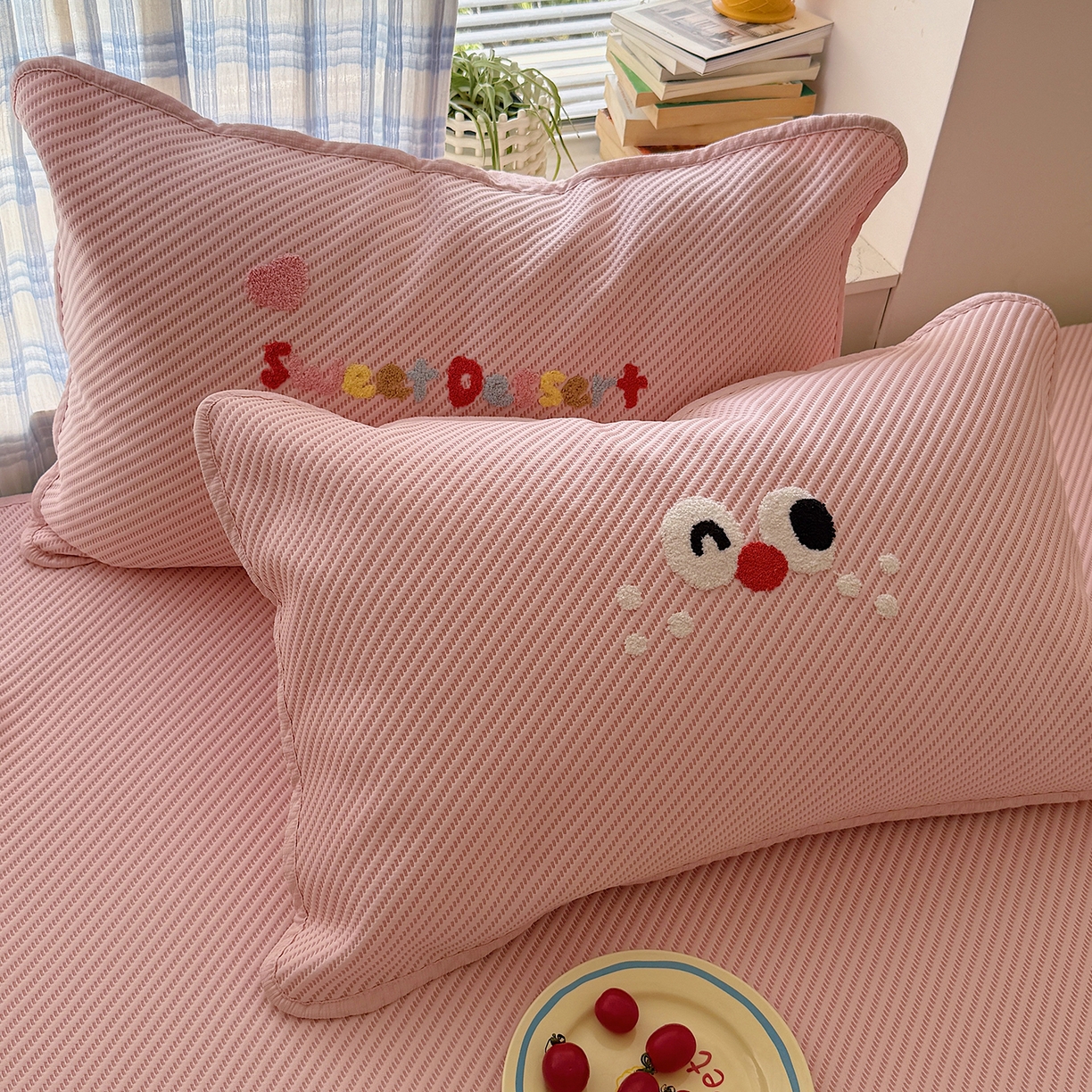 91家纺网 家纺一手货源 找家纺 顾里家纺 2026新款Pe凉感仿冰藤软席凉席三件套 甜圈小猫