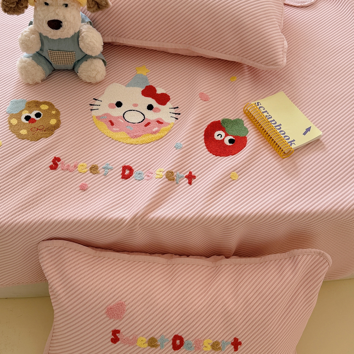 91家纺网 家纺一手货源 找家纺 顾里家纺 2026新款Pe凉感仿冰藤软席凉席三件套 甜圈小猫