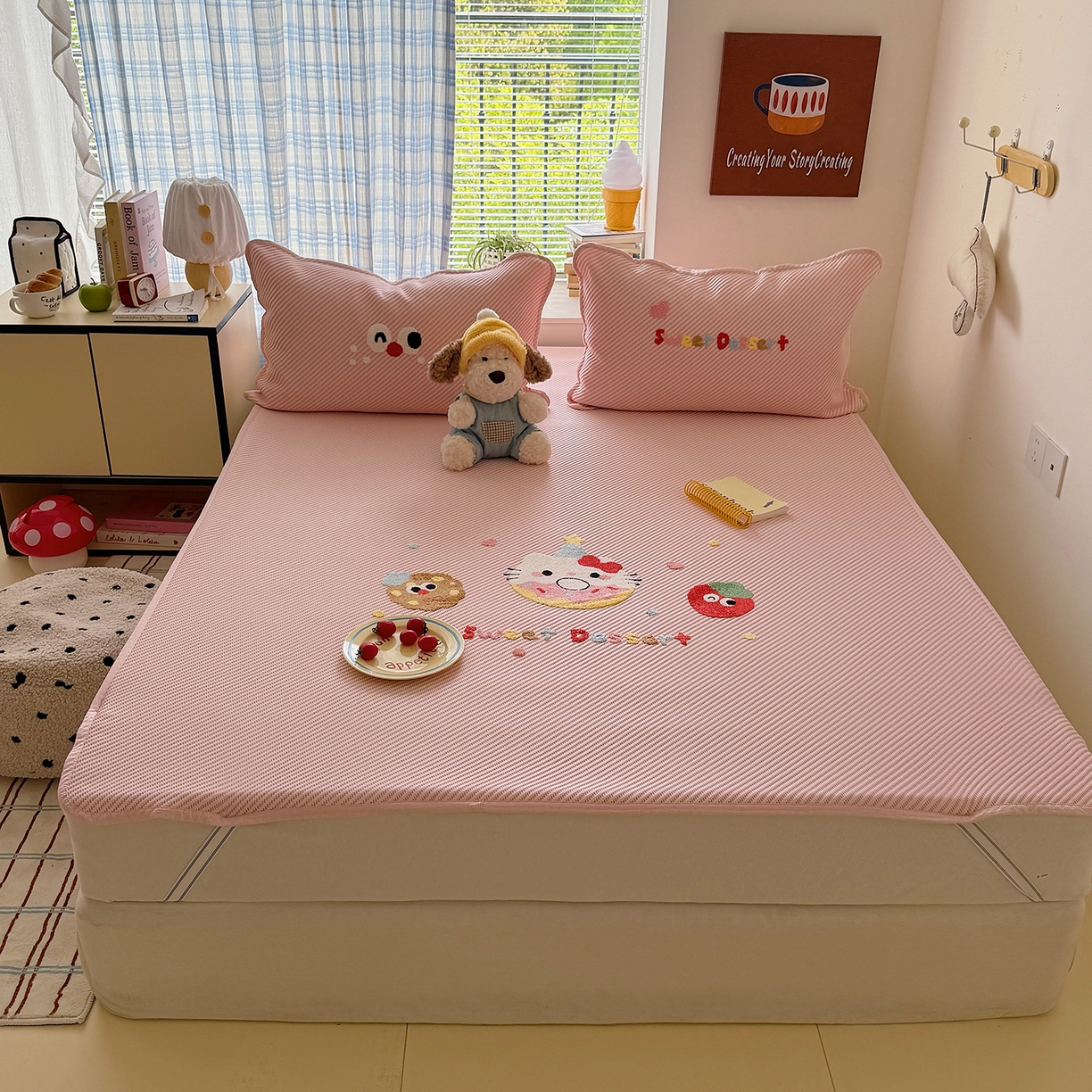 91家纺网 家纺一手货源 找家纺 顾里家纺 2026新款Pe凉感仿冰藤软席凉席三件套 甜圈小猫