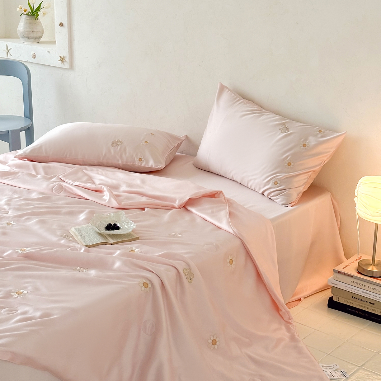 91家纺网 家纺一手货源 找家纺 极简 2026新款天丝小花刺绣夏被空调被夏凉被四件套雏花漫影 雏花漫影-粉