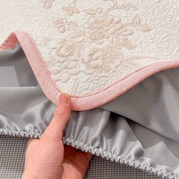 91家纺网 家纺一手货源 找家纺 女子家纺 2026新款夏天A类母婴级凉感值过0.21凉豆豆软席凉席-思琳娜系列 思琳娜-冰粉-床笠款