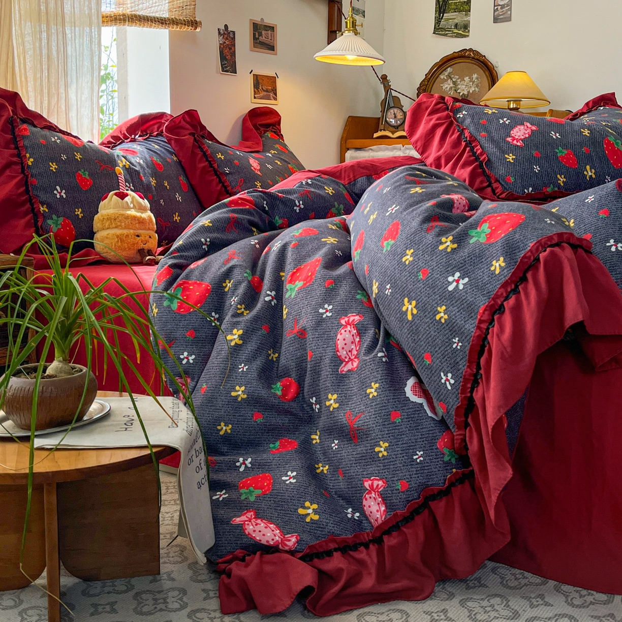 91家纺网 家纺一手货源 找家纺 花伞家居 2026新款韩系大花边加厚磨毛四件套含买家秀 韩版-芝芝莓莓