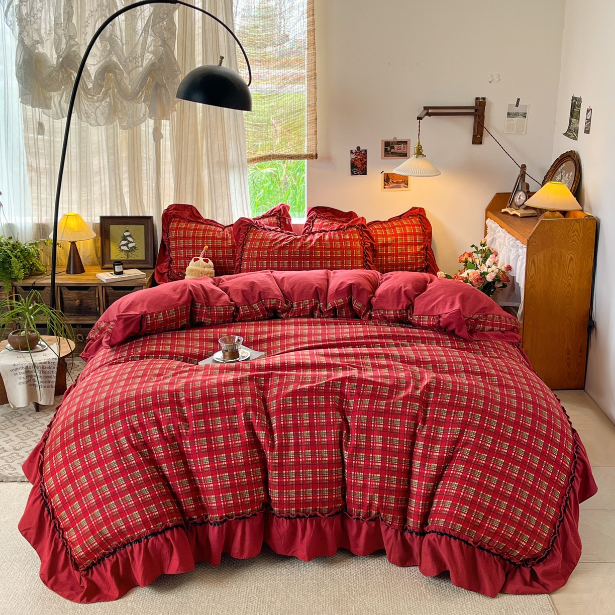 91家纺网 家纺一手货源 找家纺 花伞家居 2026新款韩系大花边加厚磨毛四件套含买家秀 韩版-红冕
