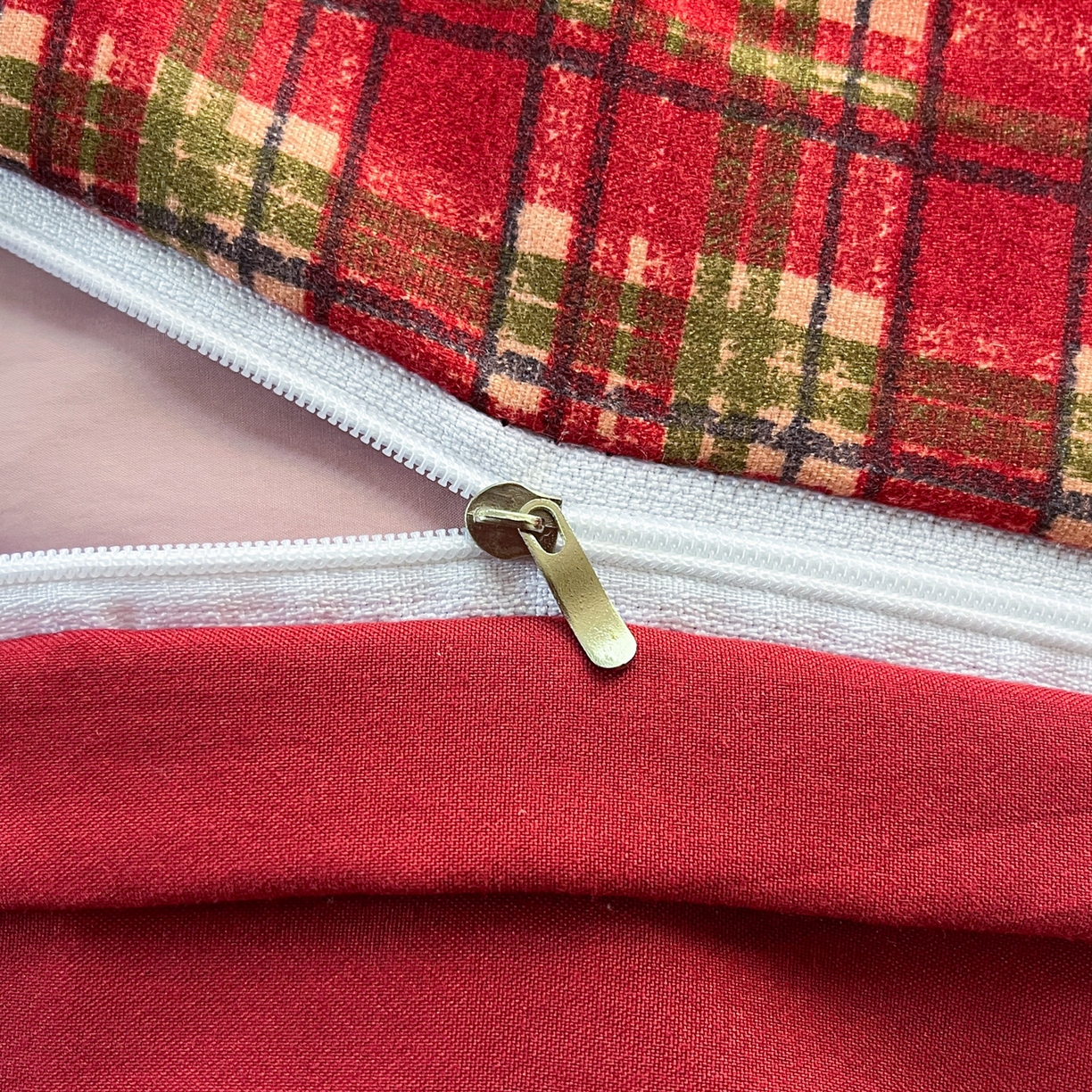 91家纺网 家纺一手货源 找家纺 花伞家居 2026新款韩系大花边加厚磨毛四件套含买家秀 韩版-红冕