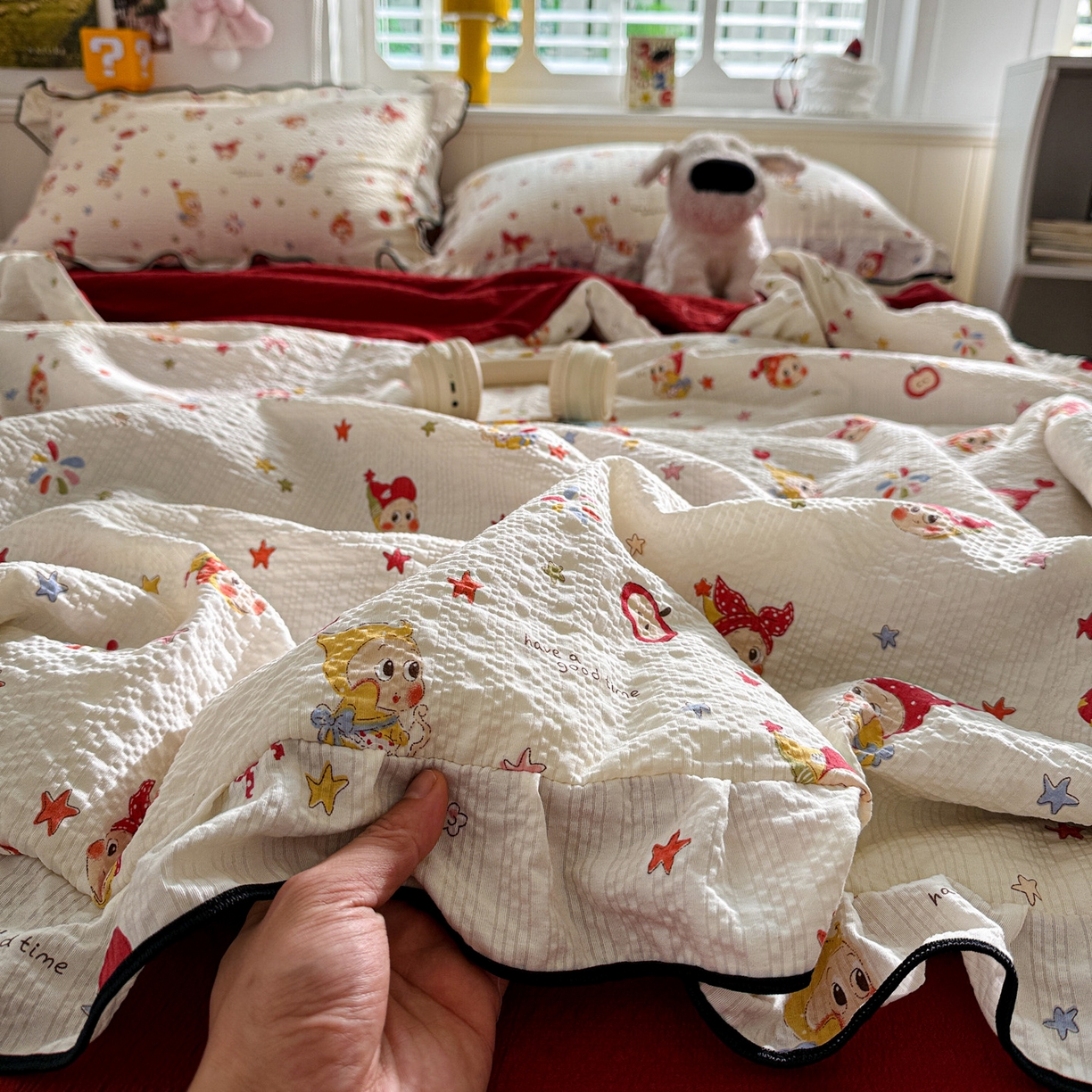 91家纺网 家纺一手货源 找家纺 水墨江南 2026新款泡芙纱花边夏被四件套 蛋糕星仔