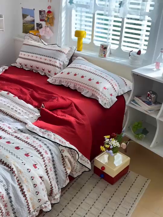 91家纺网 家纺一手货源 找家纺 水墨江南 2026新款泡芙纱花边夏被四件套 动感小狗