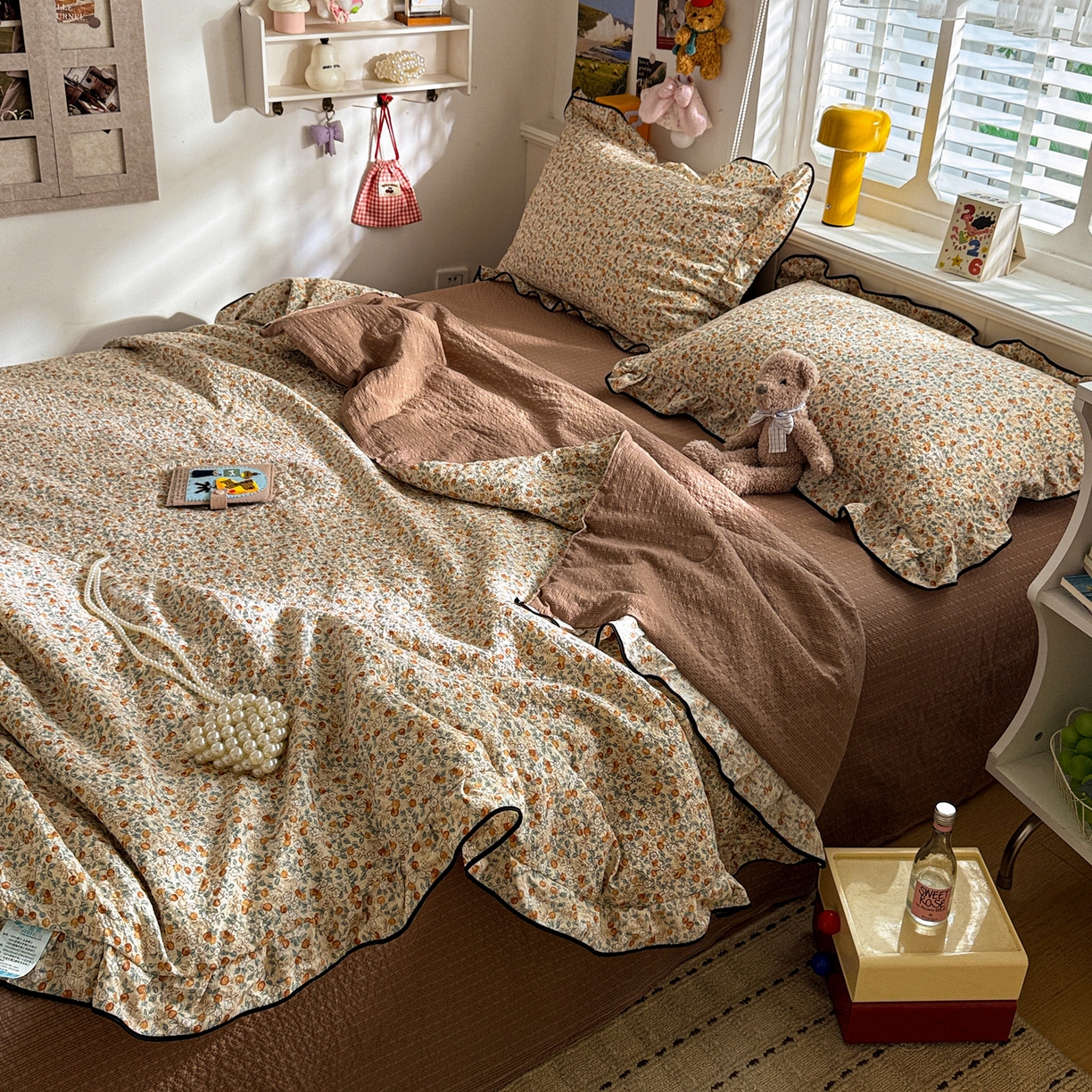 91家纺网 家纺一手货源 找家纺 水墨江南 2026新款泡芙纱花边夏被四件套 红果果