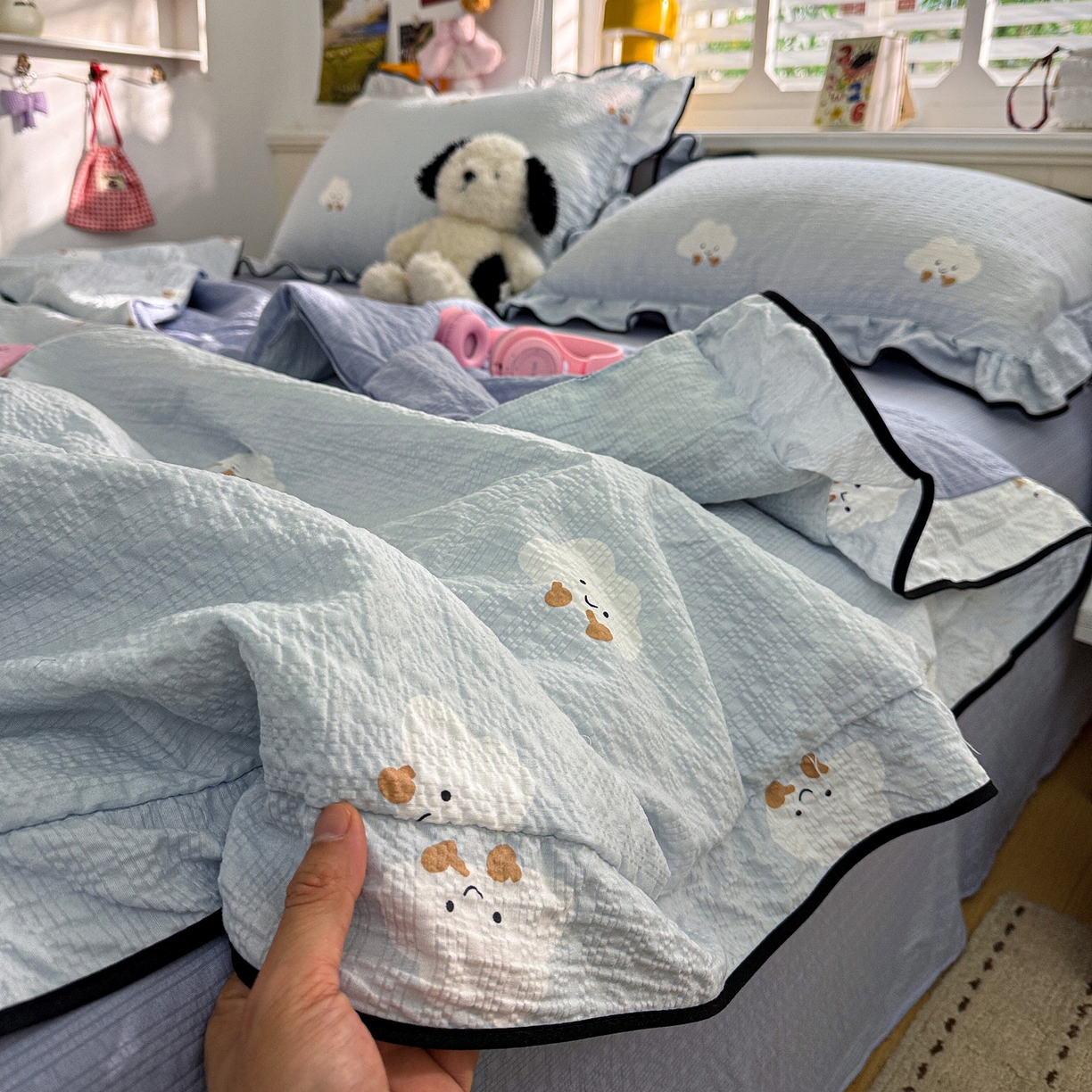 91家纺网 家纺一手货源 找家纺 水墨江南 2026新款泡芙纱花边夏被四件套 快乐云朵