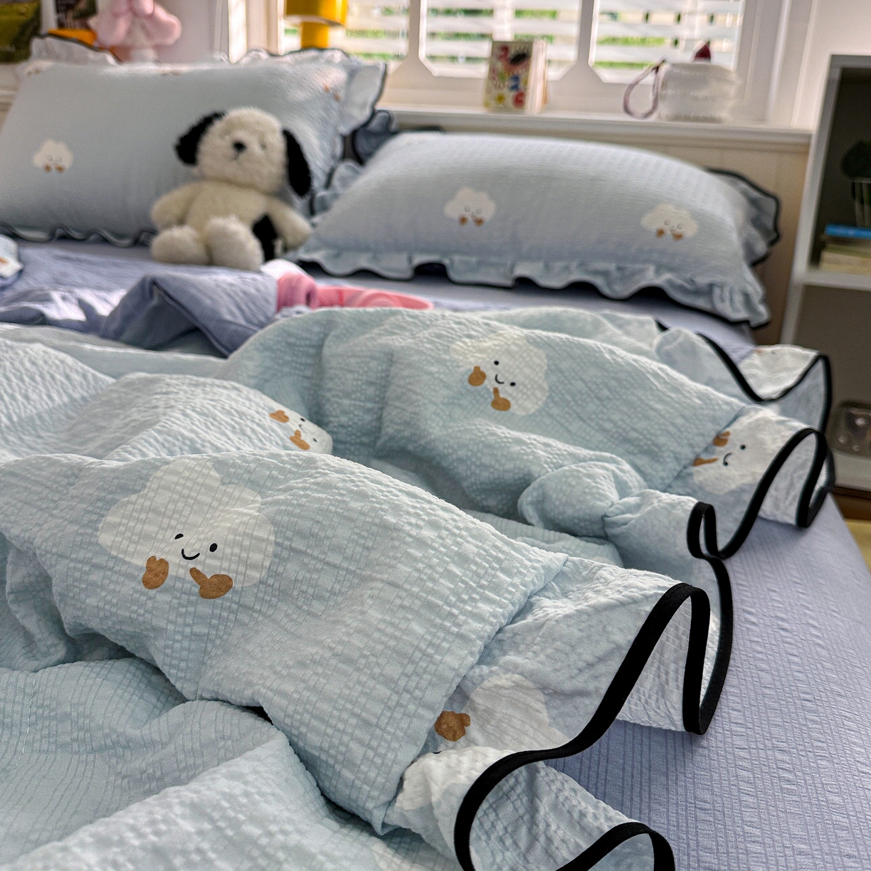 91家纺网 家纺一手货源 找家纺 水墨江南 2026新款泡芙纱花边夏被四件套 快乐云朵